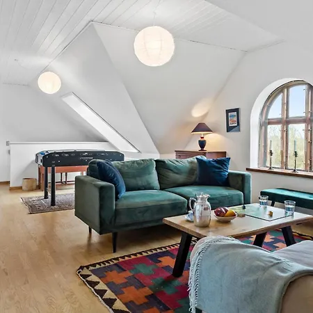 5 Bedroom Lovely In Σπίτι διακοπών