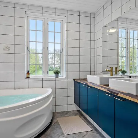 Σπίτι διακοπών 5 Bedroom Lovely In