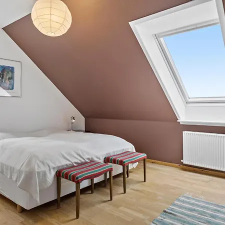 5 Bedroom Lovely In