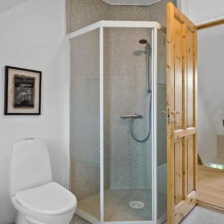 5 Bedroom Lovely In Σπίτι διακοπών *