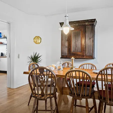 5 Bedroom Lovely In Σπίτι διακοπών Bovlingbjerg