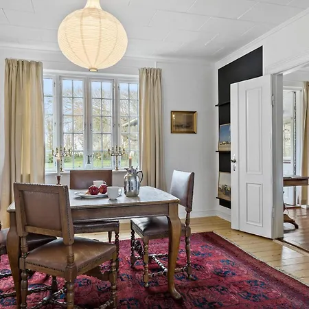 Σπίτι διακοπών 5 Bedroom Lovely In Bovlingbjerg